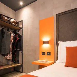 Hotel J24, Milano
